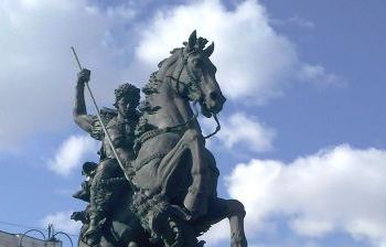 Георгий Победоносец. г. Москва (площадь между Ярославским и Ленинградским вокзалами)